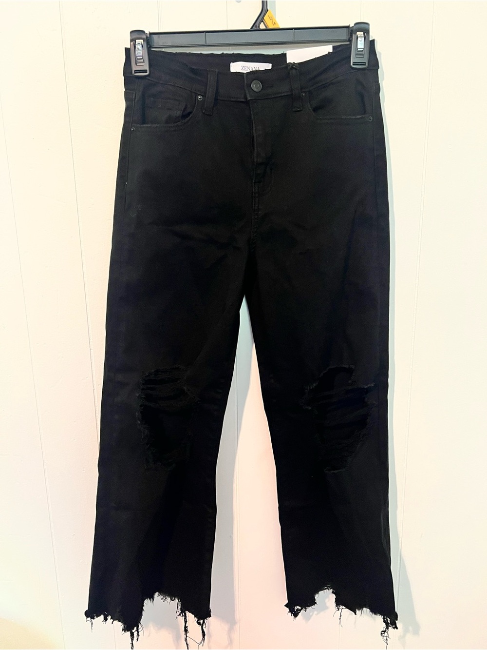 Black Distressed Women’s Jeans - Zenana